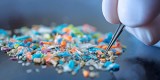 PVC mikroplastiklerdeki katkı maddelerinin çevresel zararları ile yaşlanma sürecinin mikrobiyal büyüme ve biyobozunma potansiyeline etkileri
